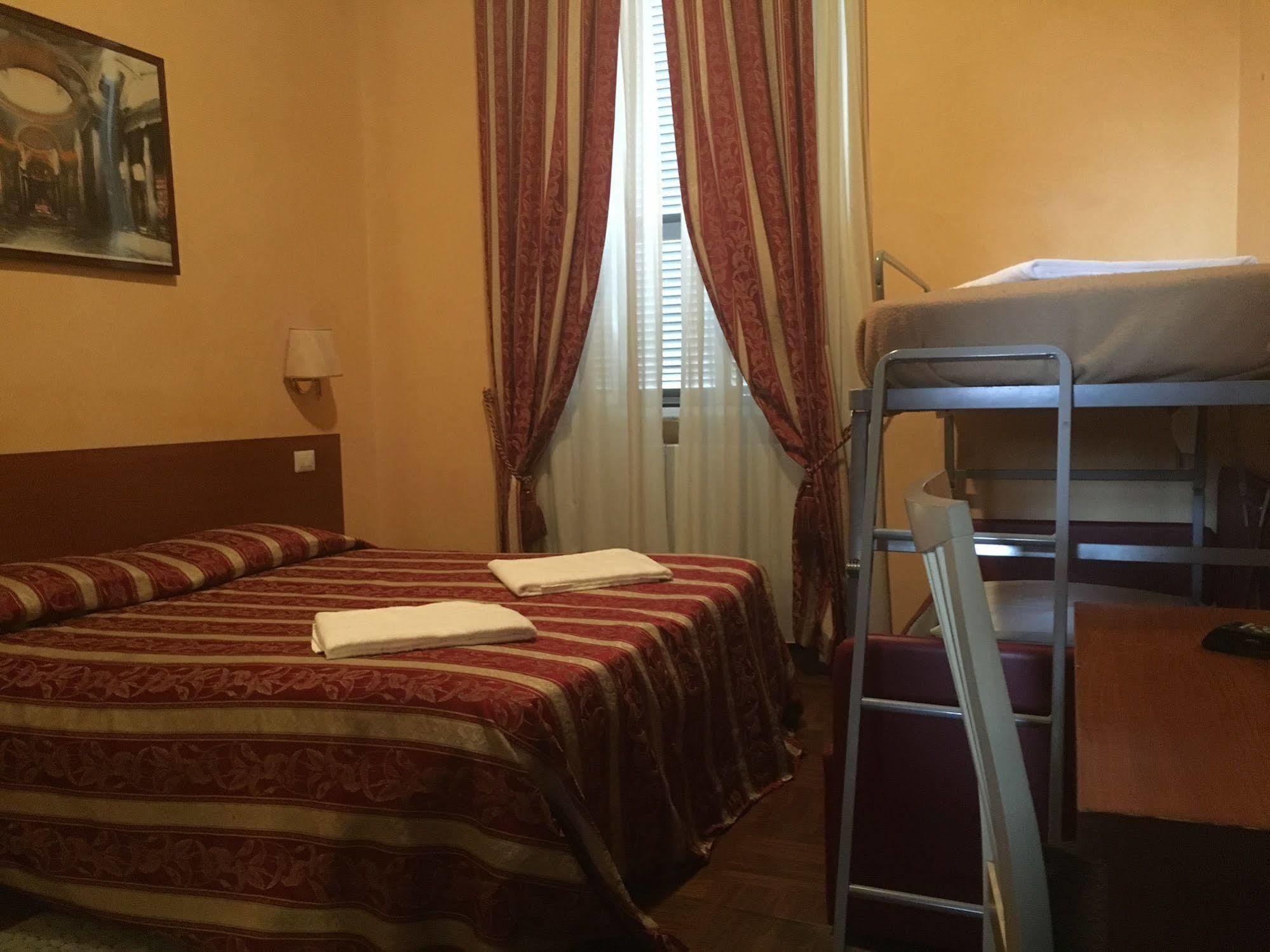 Hotel Divine Roma Dış mekan fotoğraf