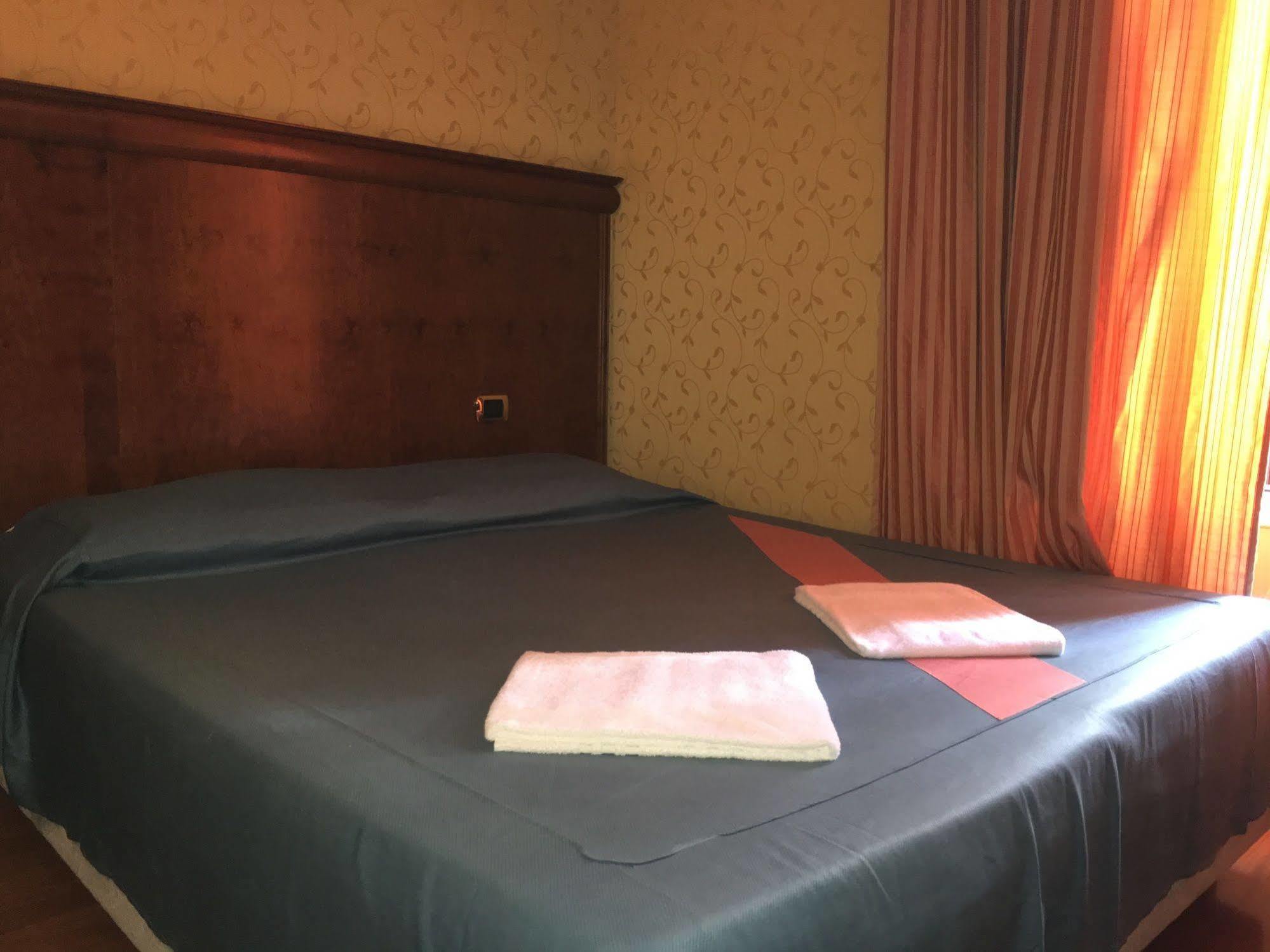 Hotel Divine Roma Dış mekan fotoğraf