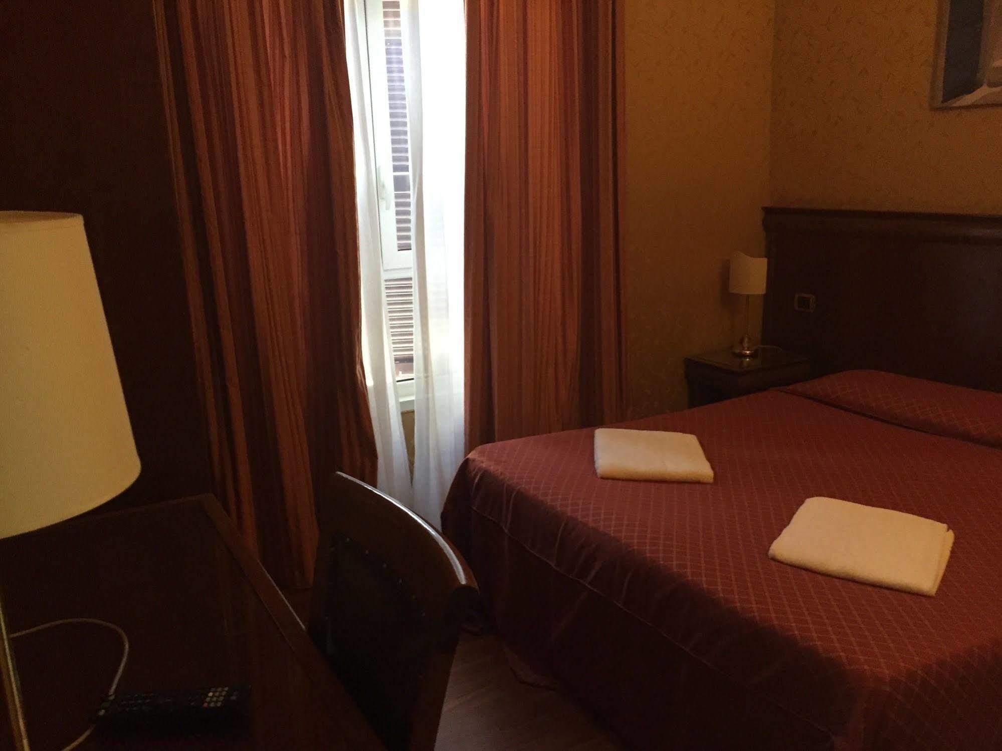 Hotel Divine Roma Dış mekan fotoğraf